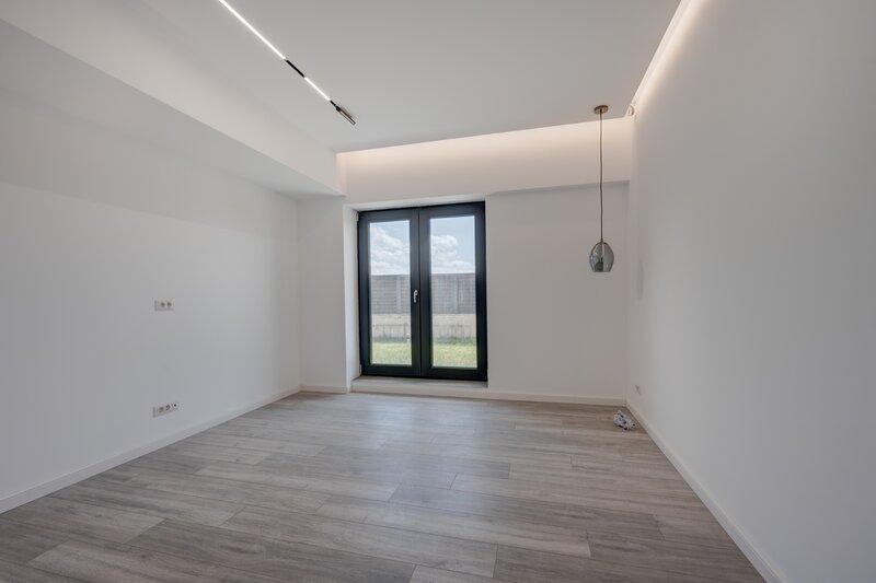 Bucuresti Nord, Pipera, 4 camere, 155 mp utili, 188 mp curte, parter.